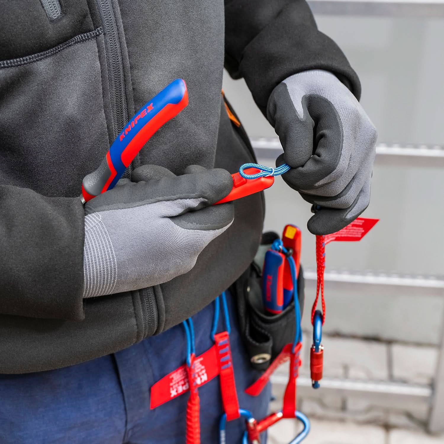 26 15 200-40362209_12.jpg